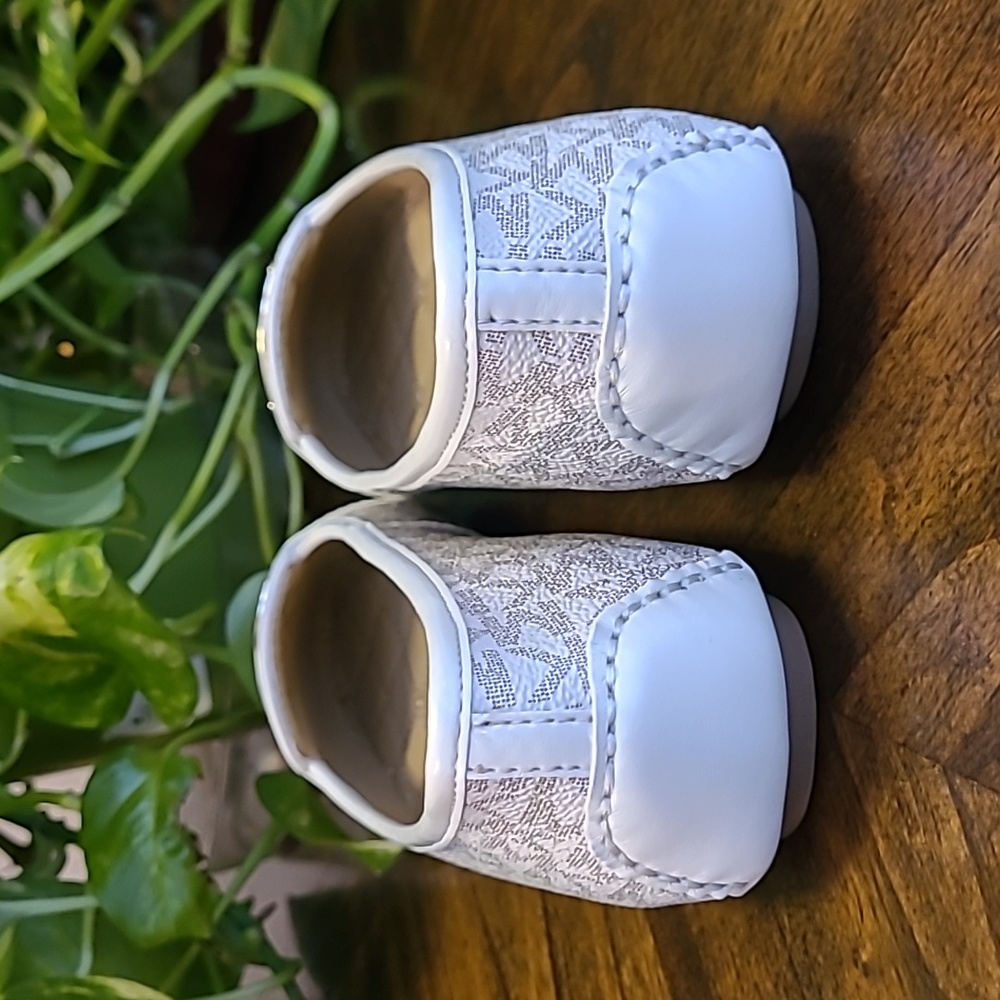 Michael Kors plate moc flats - Picture 8 of 11